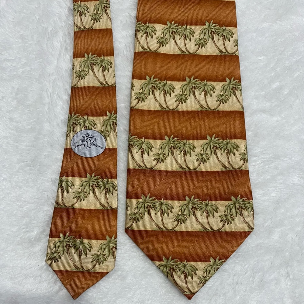 Tommy Bahama Silk Palm Tree Tie.